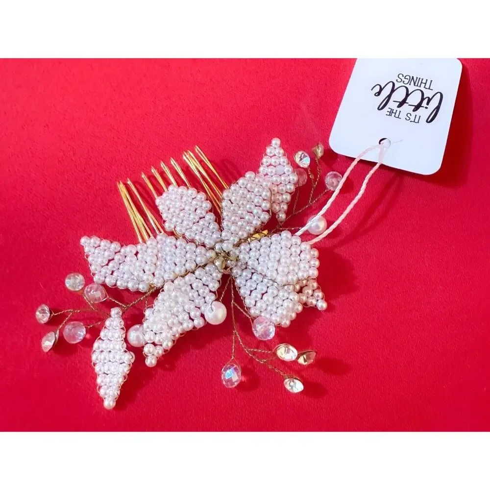 2.5x4”  Bridal hair comb White Beads Floral hair Decorative Hair Accessories